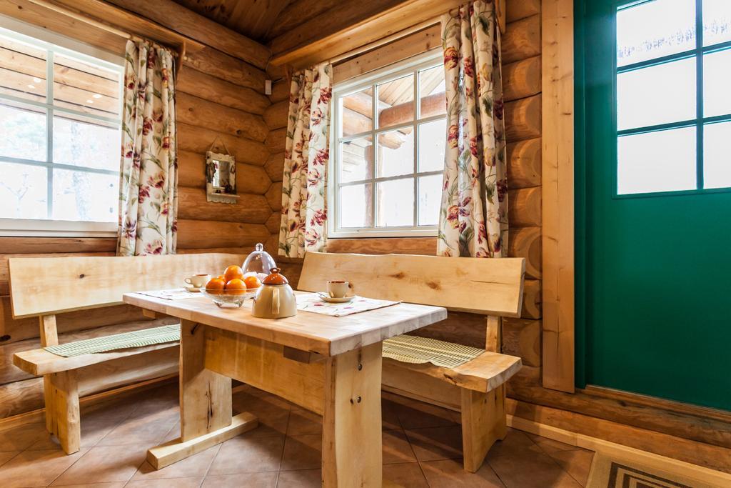 Koru Cottage Laagri Стая снимка